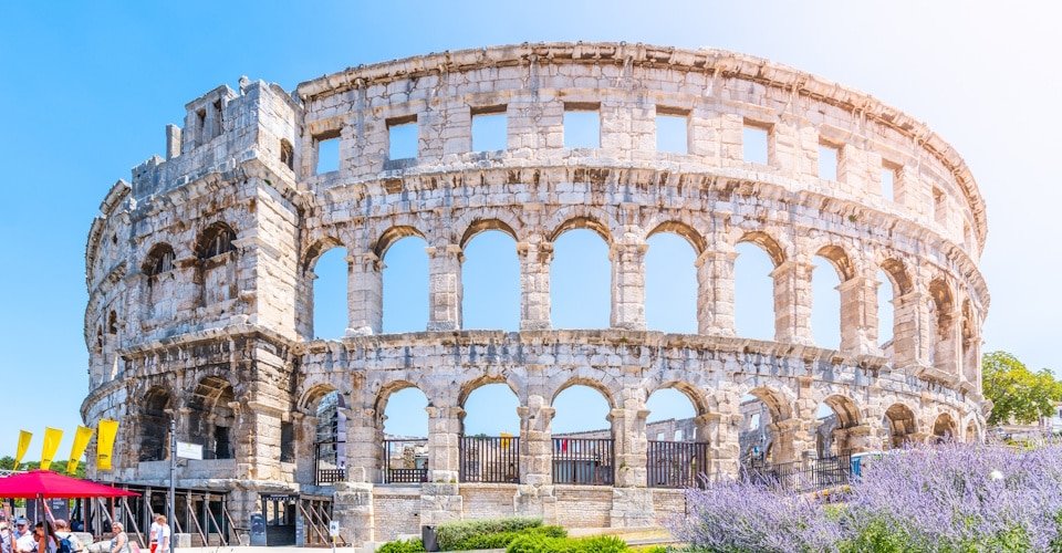 Explore a Arena de Pula: bilhetes, visitas guiadas e dicas